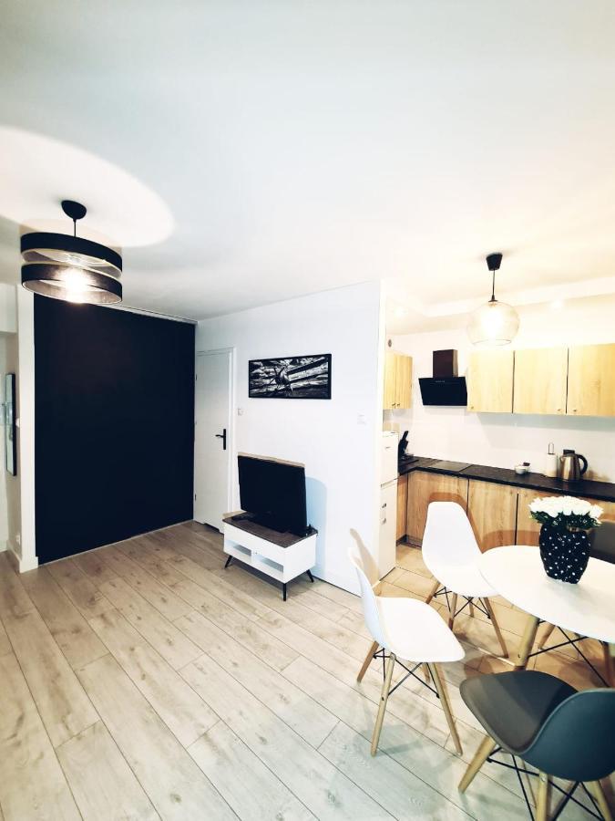 Apartament Parkowy Mragowo Apartment Ngoại thất bức ảnh
