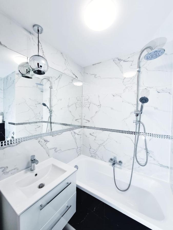 Apartament Parkowy Mragowo Apartment Ngoại thất bức ảnh